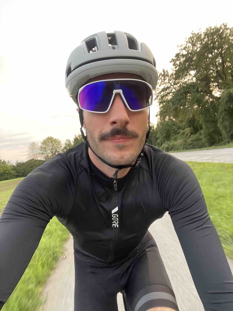 Rennradfahrer 